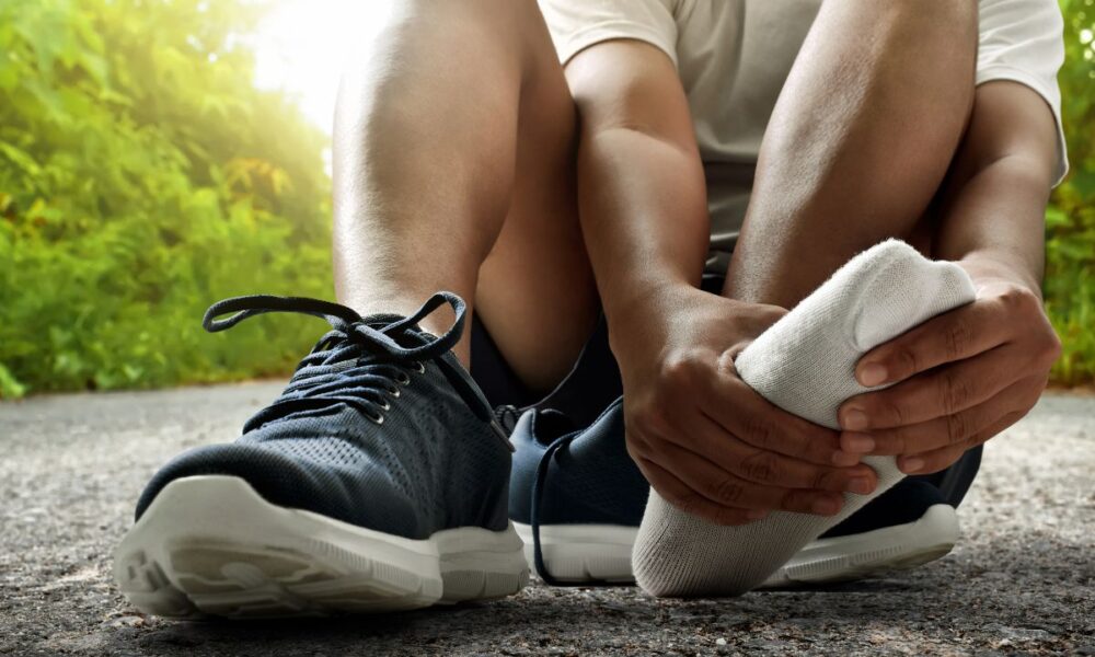 Common Foot Injuries in Athletes and Their Treatment
