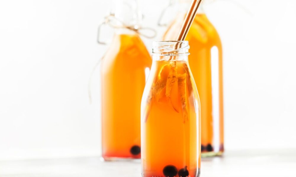 Odkryj magiczny świat fermentowanych napojów jako zdrowszą alternatywę dla słodzonych napojów gazowanych