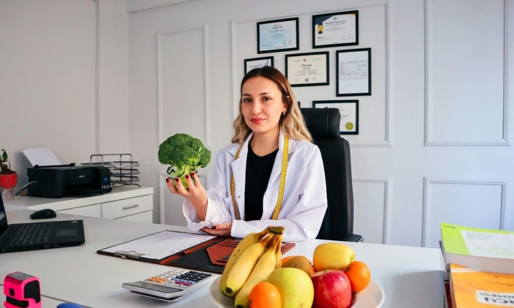 Jak dietetyka kliniczna pomaga personalizować plany żywieniowe i wspierać leczenie chorób przewlekłych