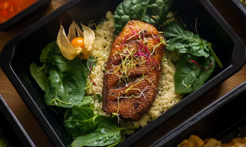 Dlaczego dieta pudełkowa bez pszenicy to coś więcej niż tylko moda?