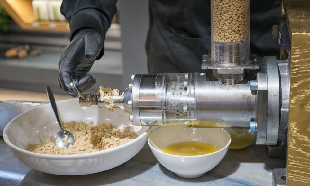 Dlaczego oleje tłoczone na zimno są lepsze? – co zyskujesz, wybierając OlejMamy