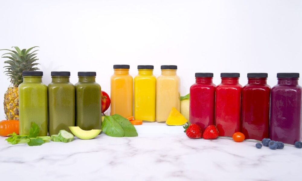 Detoks sokowy – na czym naprawdę polega i jak zrobić go bezpiecznie?