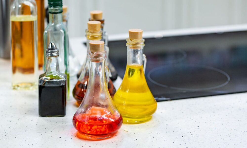 Ocet smakowy w kuchni – nie tylko dodatek, ale składnik kreatywnych potraw
